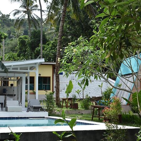 La Vie En Rose Hotel Senggigi Ngoại thất bức ảnh