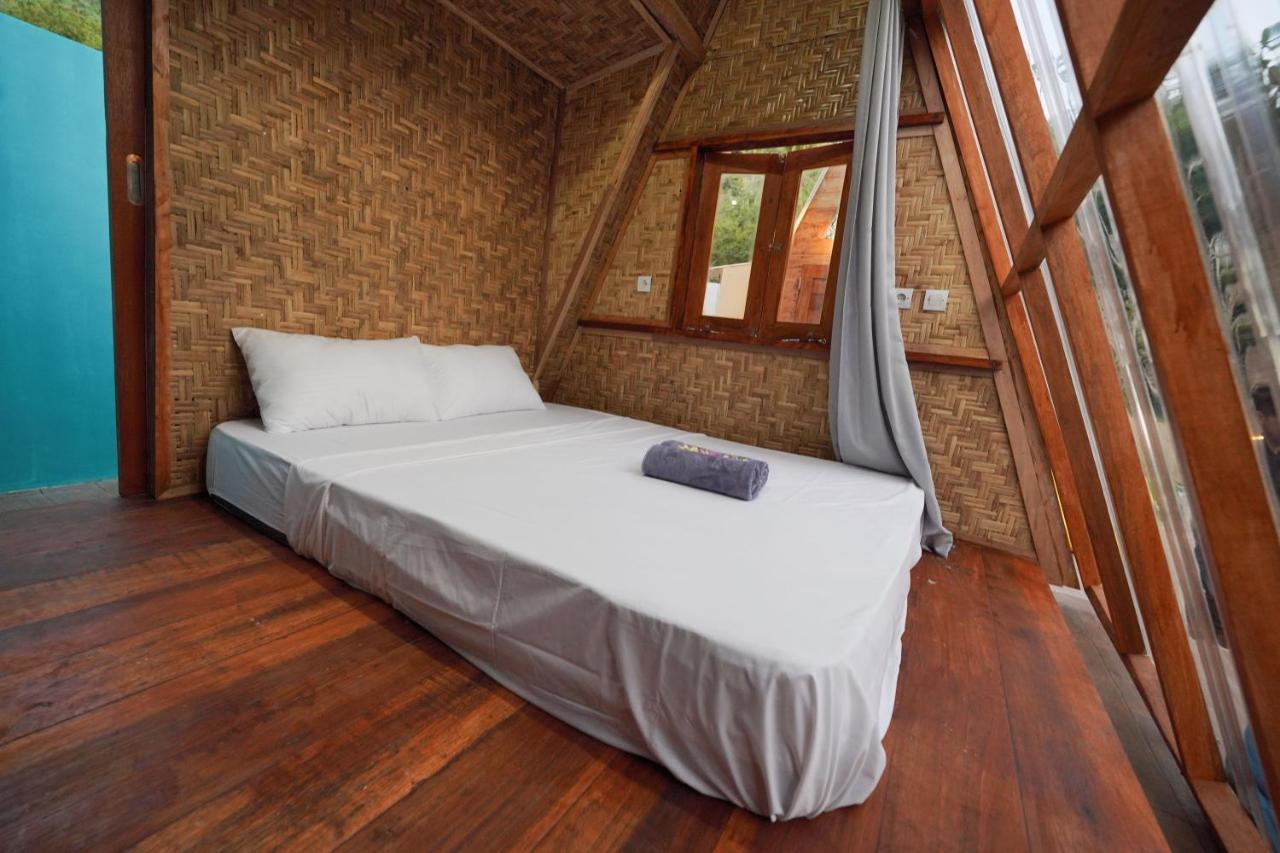 La Vie En Rose Hotel Senggigi Ngoại thất bức ảnh