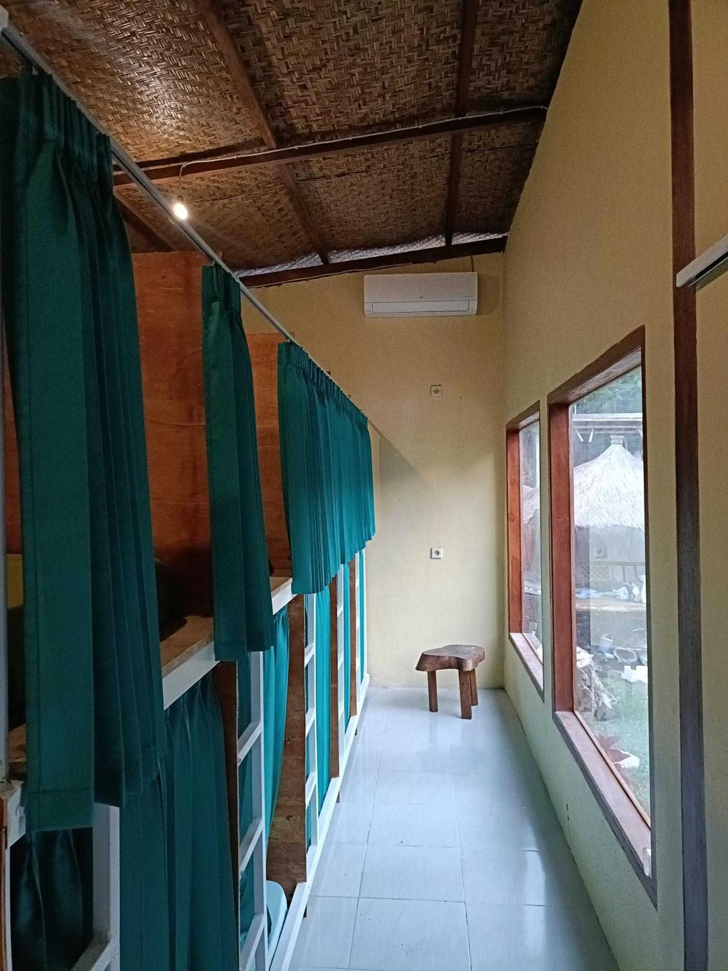 La Vie En Rose Hotel Senggigi Ngoại thất bức ảnh