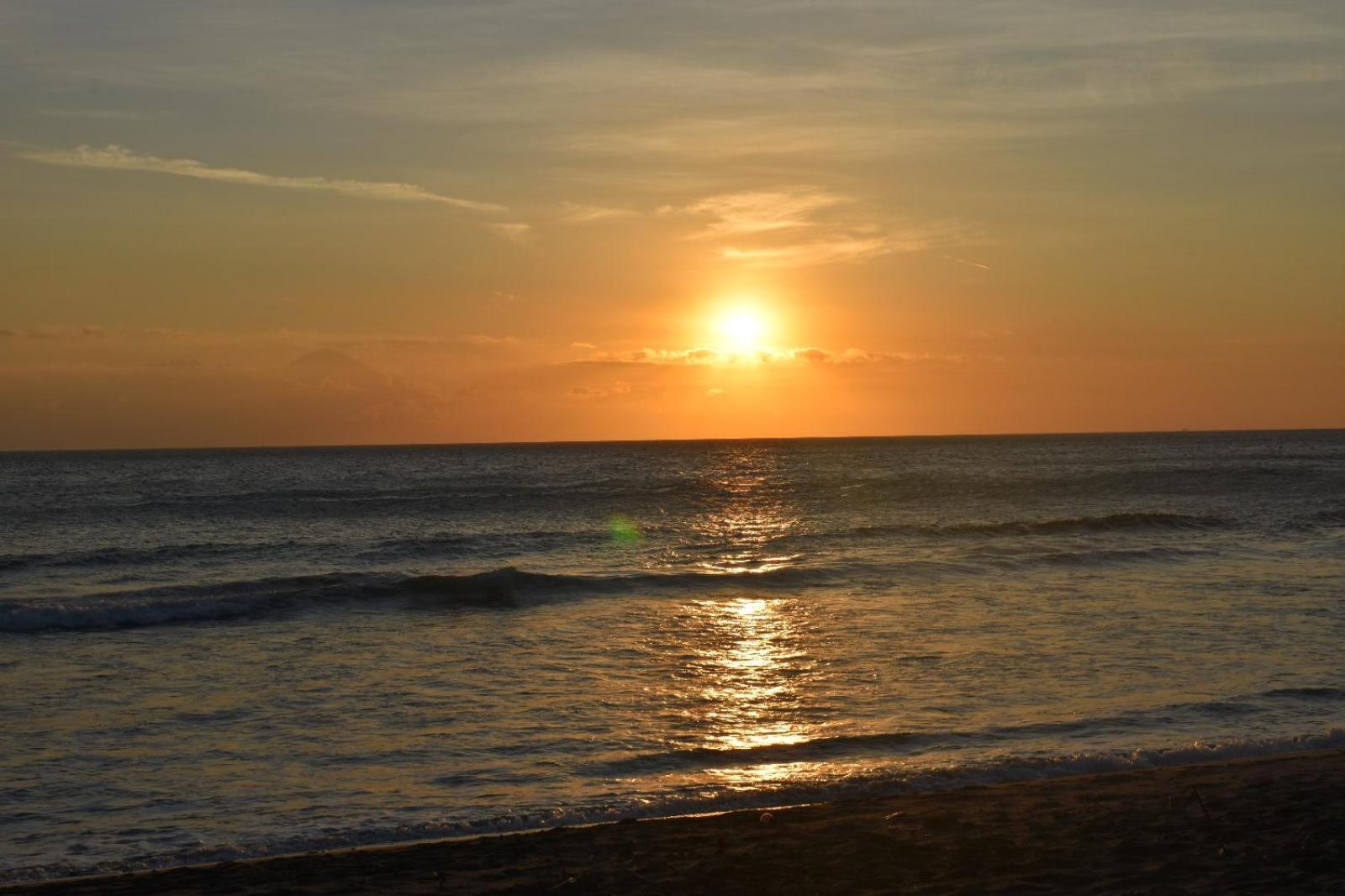 La Vie En Rose Hotel Senggigi Ngoại thất bức ảnh